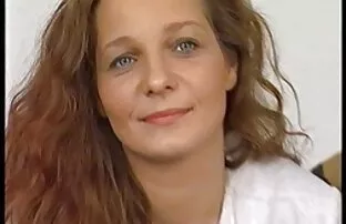 XXX یک زن سیاه پوست یک حمام سايت سكسى شهوانى شیر می گیرد و یک دیک سوار می شود
