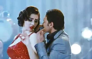 XXX شلخته روسی با یک عکس شهوانی جدید پسر ارگاسم وحشی دارد