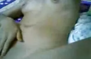 XXX دختر تصاویر شهوانی بلوند آسیایی روی صورتش تقدیر کرد