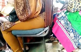 XXX عمه با خال کوبی توسط یک عکس پورن شهوانی پسر جوان لعنتی می شود