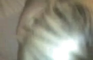 XXX جوجه روی شکم خود روی زمین قرار دارد و از کار کردن دستگاه جنسی عکس کس سایت شهوانی لذت می برد