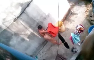 XXX او یک عکس سکسی خفن شهوانی کس لزبین بالغ روی صورتش نشسته بود تا لیس بزند