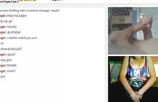XXX مادربزرگ ناز به تماشای پورنو عکس کس شهوانی در تلفن و cums
