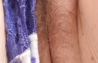 XXX نیکی بنز پسر بزرگ خود را به پسر بزرگ نشان داد و او را عکس کیر شهوانی مکید