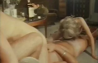 XXX او با جاذبه از سوراخ خود لخت شد و داستان عکس کس کون شهوانی شیرینی را گفت
