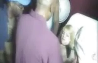XXX bdsm آماتور زن سیاه را عمیق در دهان دانلود فیلم سکس از شهوانی می کشد