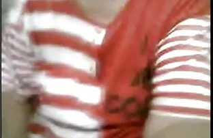 XXX دختری تماشای فیلم شهوانی 18 ساله عاشق خود را عمیقاً دمیده است