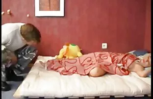 XXX عزیزم طاس در اتاق قفل بسته می شود و به معشوقه آویخته شده عکس سکسی شهوانی متحرک در چرخ ضربه می زند