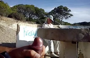 XXX Pizdoliz یک بیدمشک سیاه انجمن شهواني تراشیده زرق و برق دار ساخت